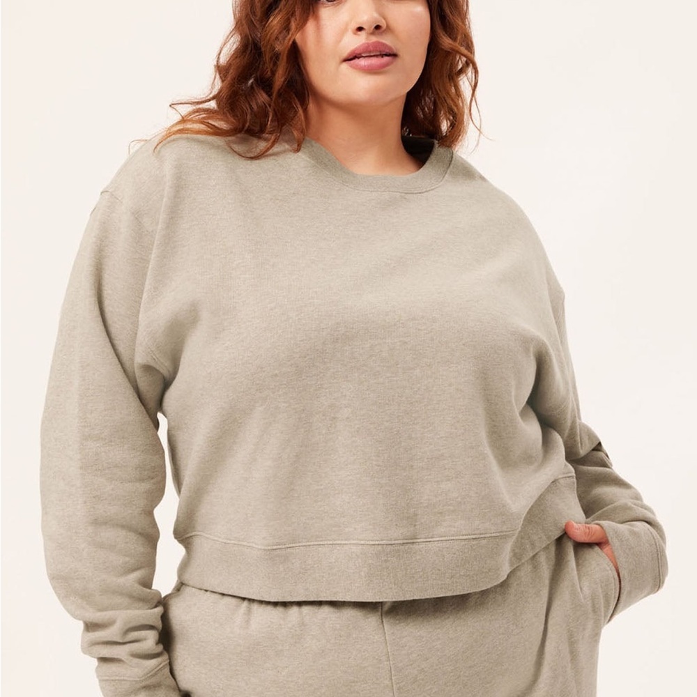 GIRLFRIEND COLLECTIVE 50/50 Porcini Heather Crop Crew Long Sleeve Sweatshirt Top